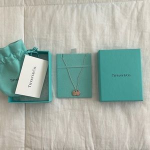 - tiffany double heart tag necklace pink